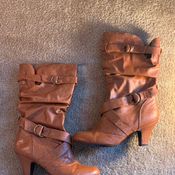 Tan leather boots - Picture 4 of 5